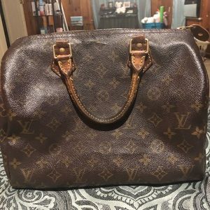 Used Louis Vuitton purse. Speedy bag